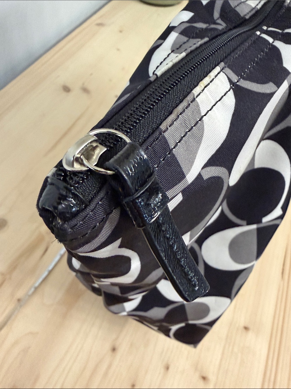 Coach Poppy Glam Signature Tote- no hang tag - Picture 9 of 11